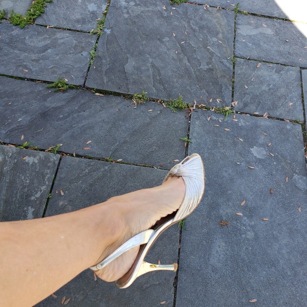 Shoes - Picture 2 of 4